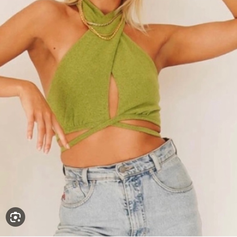 Halter top